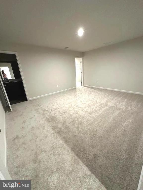 Building Photo - 420 Circle Dr