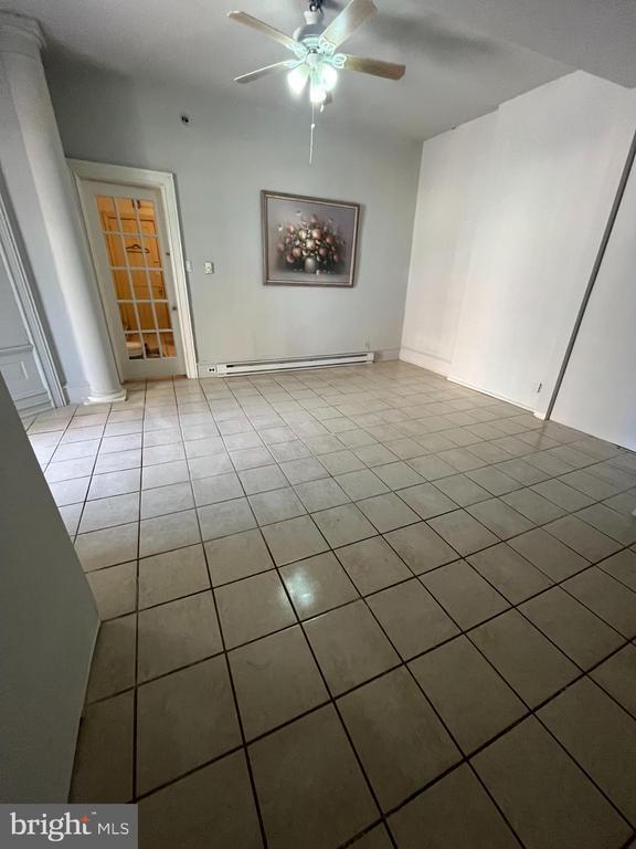 Primary Photo - 3315 N Park Ave