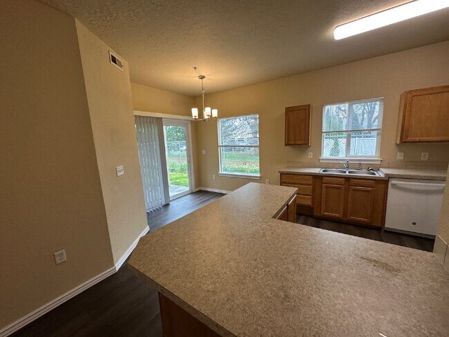 Building Photo - 10151 W Rifleman Ln