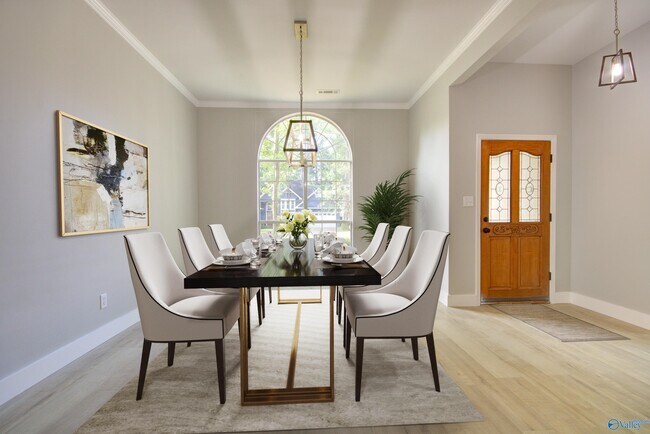 Building Photo - 205 Jarrett Ln