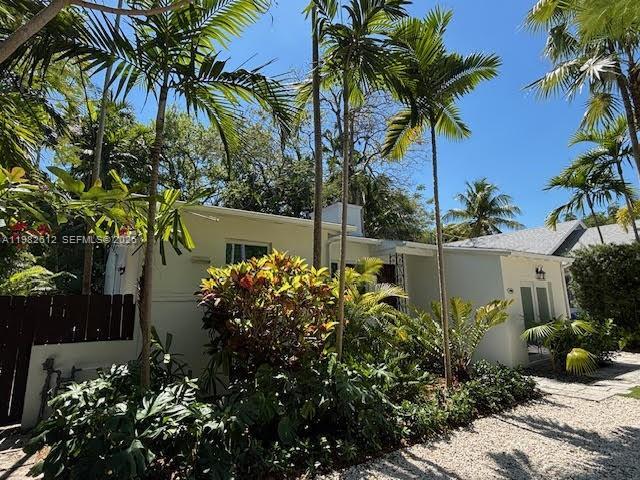 Building Photo - 1900 Tigertail Ave