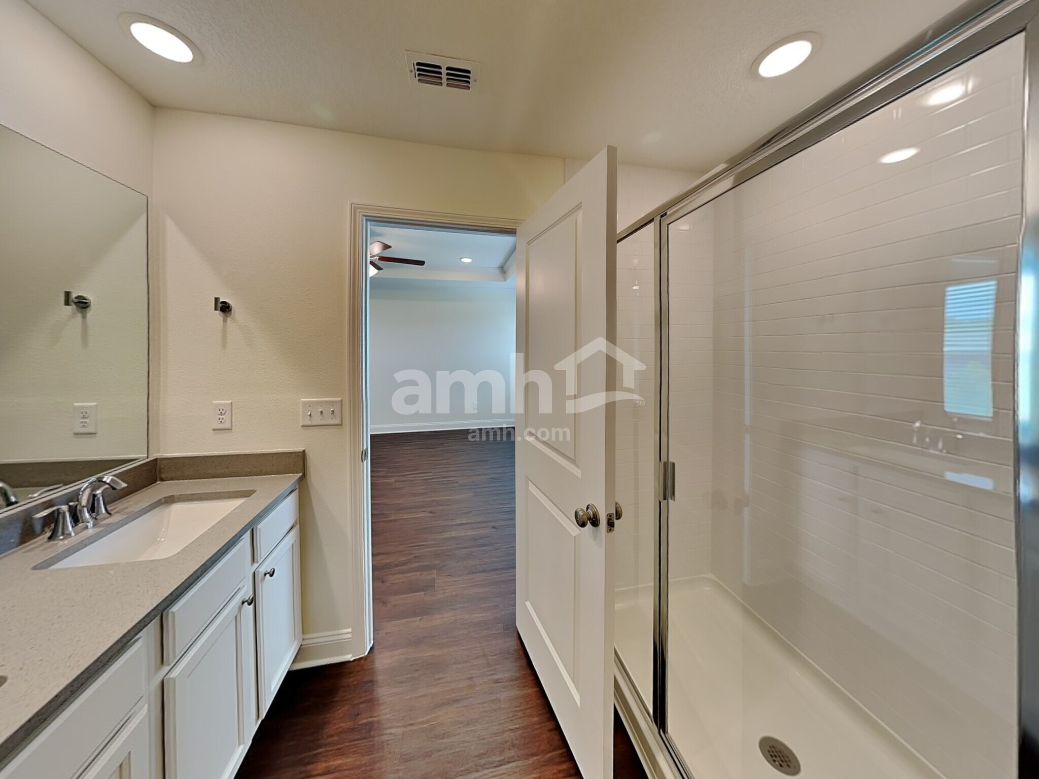 Building Photo - 508 Onate Cir