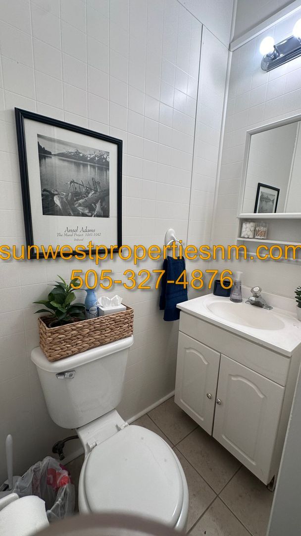 Building Photo - Fully Furnished Studio Apartment