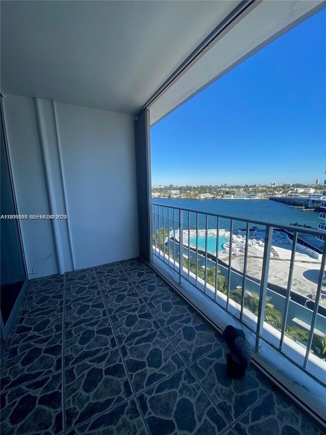 Building Photo - 1865 79th Street Causeway