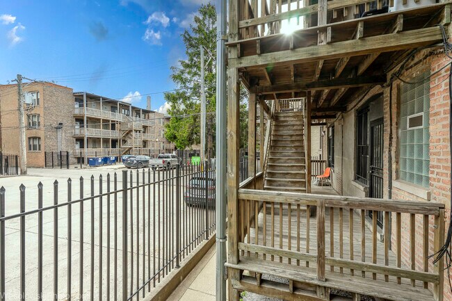 Building Photo - 1169 E 54th St