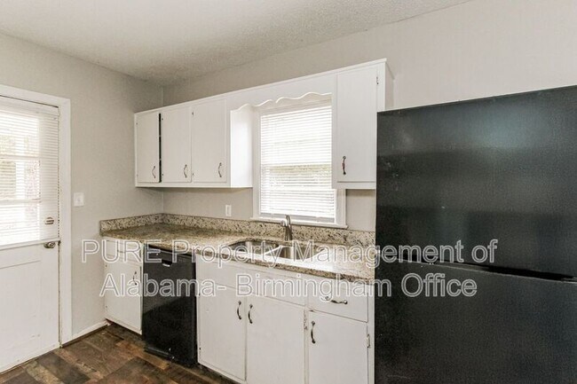 Building Photo - 6121 Court M