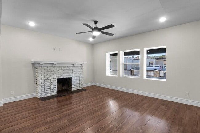 Building Photo - Be the First to Live in This Fully Renovat...