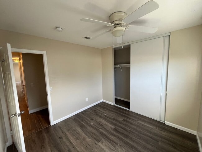 Building Photo - 4014 Wooster Dr