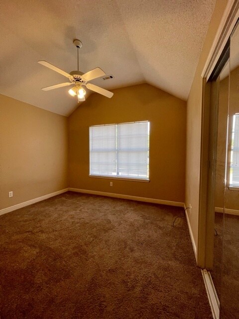 Building Photo - 1456 Timberline Dr