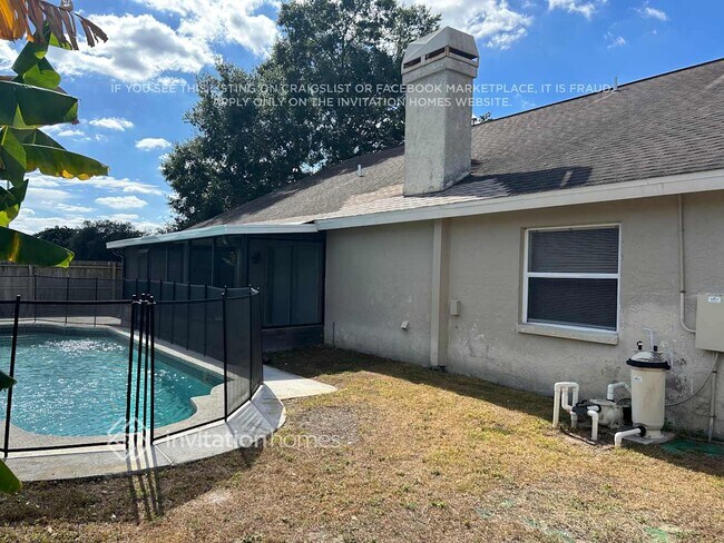 Building Photo - 2825 Mnr Hl Dr