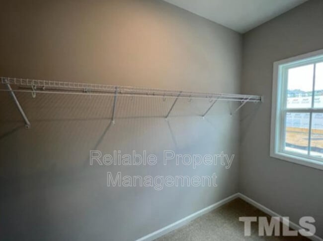 Building Photo - 3311 Oak Pass Dr