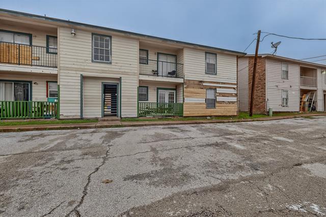 Building Photo - 8024 Cambridge Cir