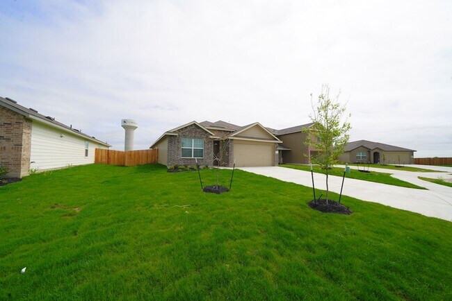 Building Photo - Newly Built Home in Red River Ranch Neighborhood of Cibolo, TX Realtor Commission: $500