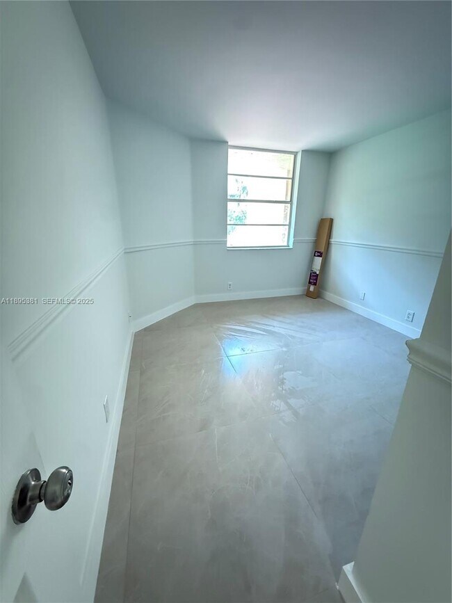 Building Photo - 8318 NW 24th St