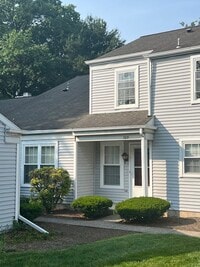 Building Photo - 709 Cambridge Ct