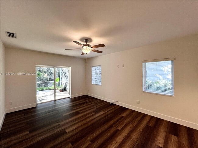 Building Photo - 4350 Palmarito St