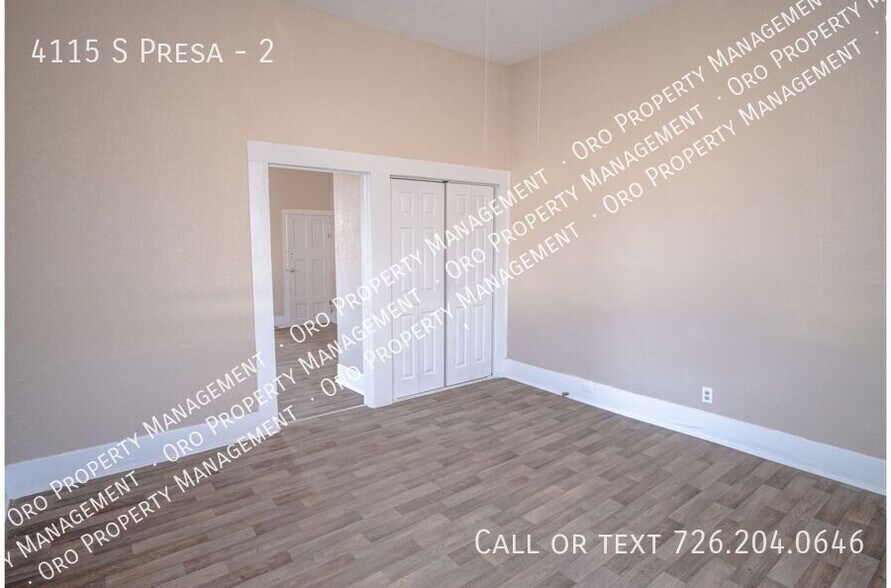 Building Photo - 4115 S Presa-2