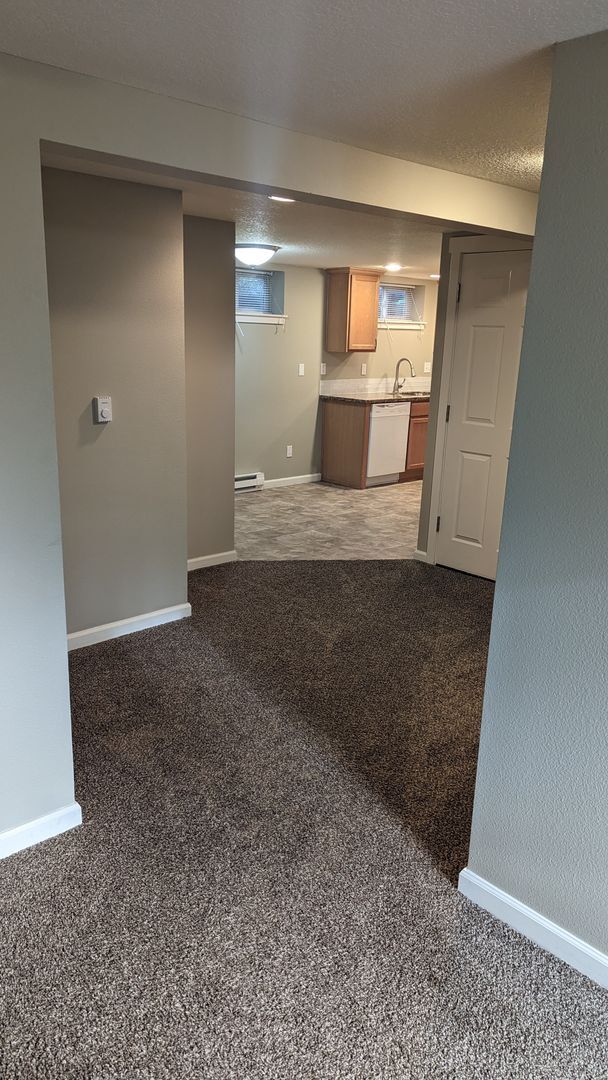 Building Photo - OR112