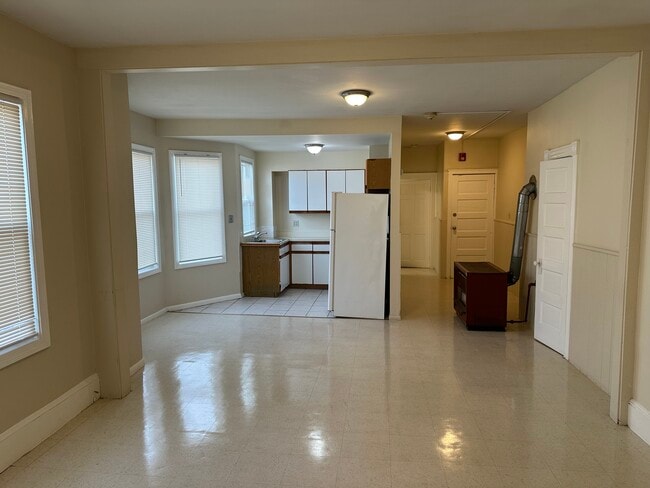 Building Photo - 810 Brock Ave