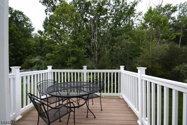 Building Photo - 1802 Devon Ln