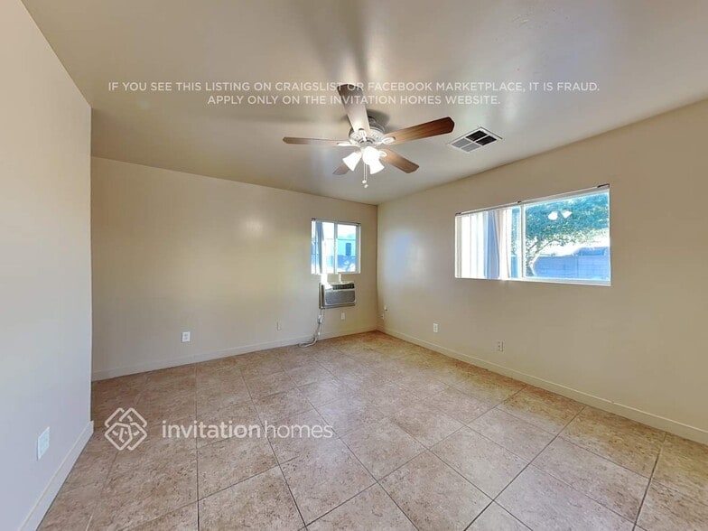 Building Photo - 527 W 1st St