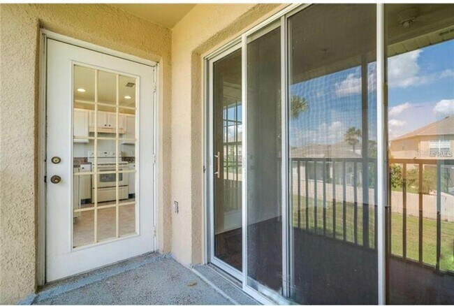Building Photo - 13301 Fairway Glen Dr