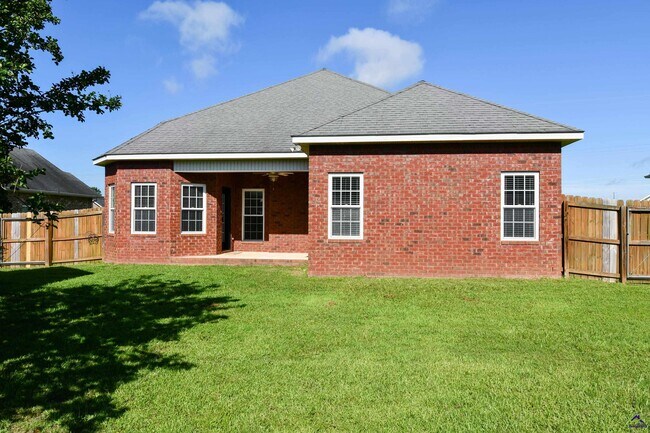 Building Photo - 405 Green Island Rd