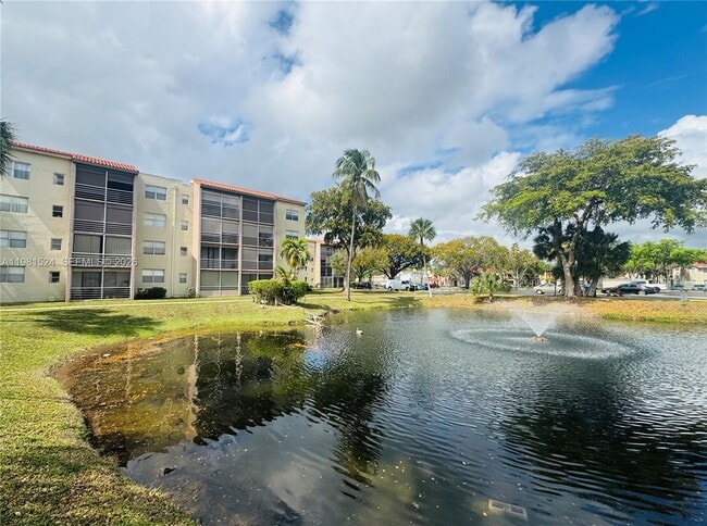 Building Photo - 1800 SW 81st Ave