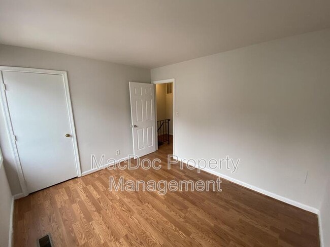 Building Photo - 109 Powhatan Ct