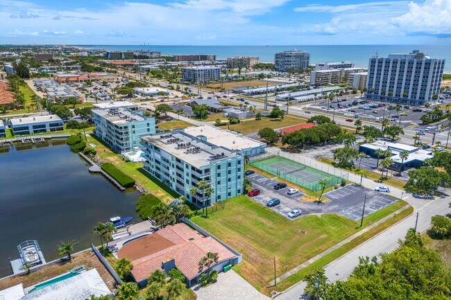 Building Photo - 1700 Commodore Blvd