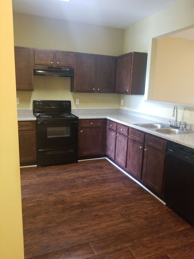 Building Photo - 3008 Bonnes Dr