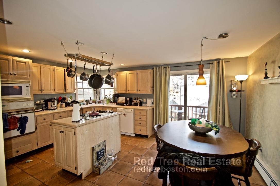 Building Photo - 45 Donnybrook Rd