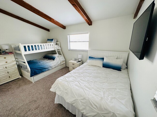 Building Photo - 12274 1st St W