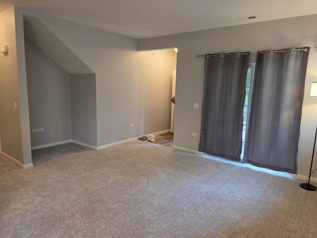 Building Photo - 2250 Aurora Dr