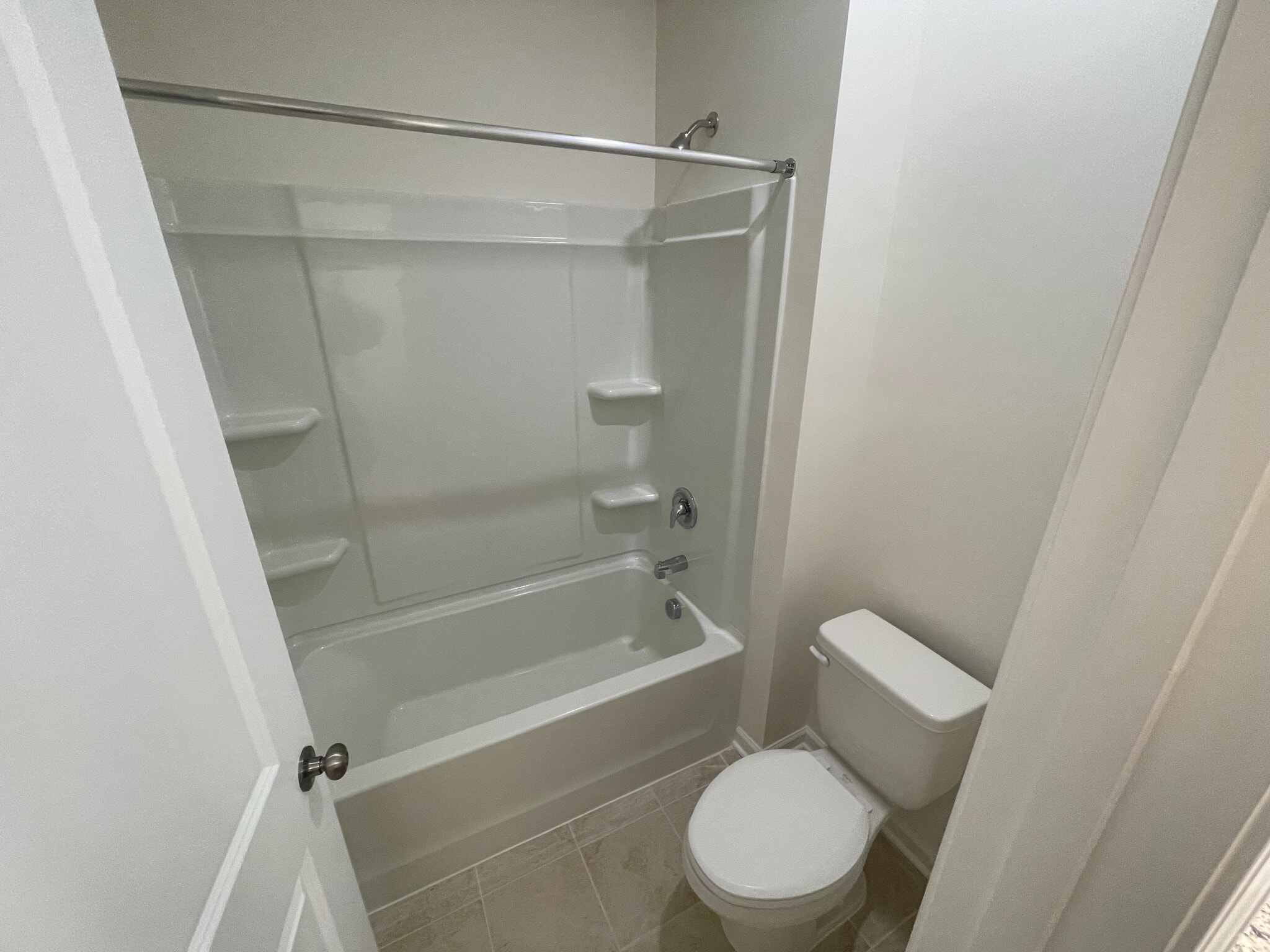 Building Photo - Room in Townhome on Rivulet Wy
