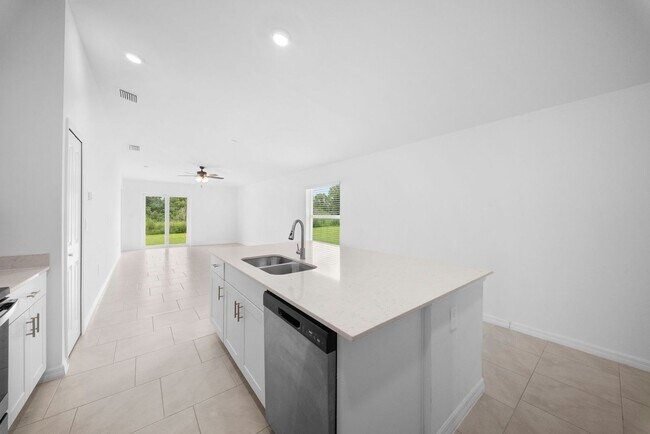 Building Photo - 12321 Dakota Ridge Pl