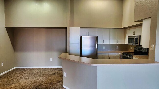 Building Photo - 4170 Central Sarasota Pkwy