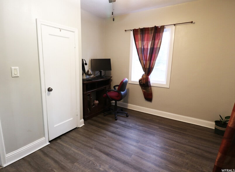 bedroom 2 - 120 E 350 N