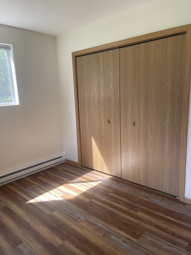 Building Photo - 4448 Gull Lake Dam Rd