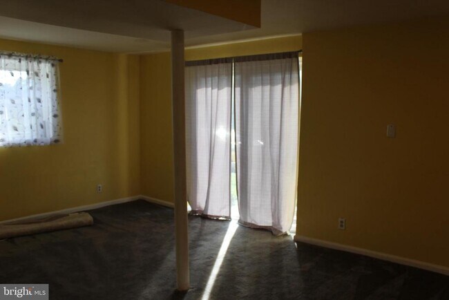 Building Photo - 5702 Goucher Dr