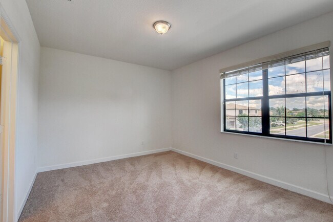 Building Photo - 8979 Gulf Run Way