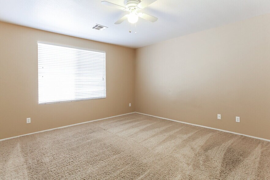 Building Photo - 5536 La Pelusa St