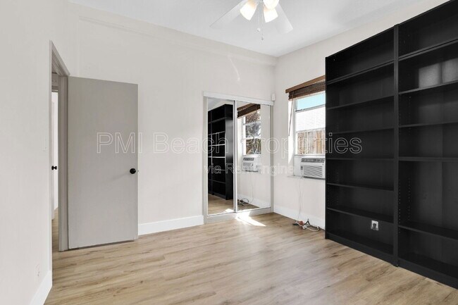 Building Photo - 2431 Key Largo Ln