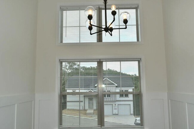 Building Photo - Rental in Ooltewah - 3 Bedrooms + Finished Basement