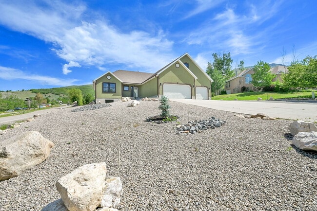 Building Photo - 5108 E Wolf Rdg Cir