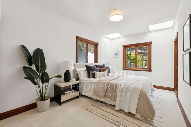 Building Photo - Short term, furnished possible for this magnificent home.