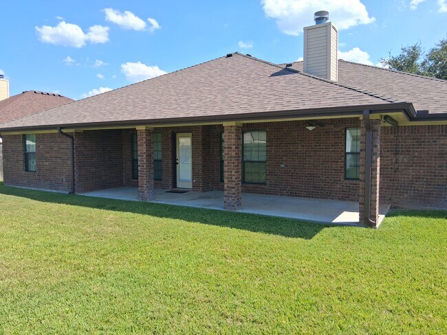 Building Photo - 1109 Dry Ridge Rd