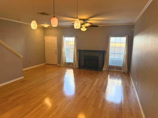 Building Photo - 3780 Tanglewilde St