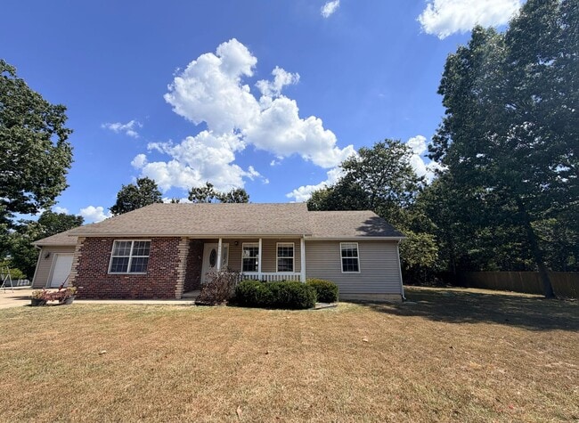 Building Photo - 19550 Lenox Ln