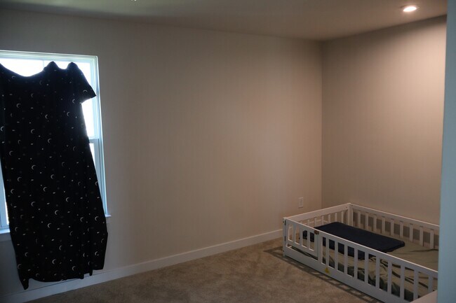 Building Photo - 2504 Rowyn St